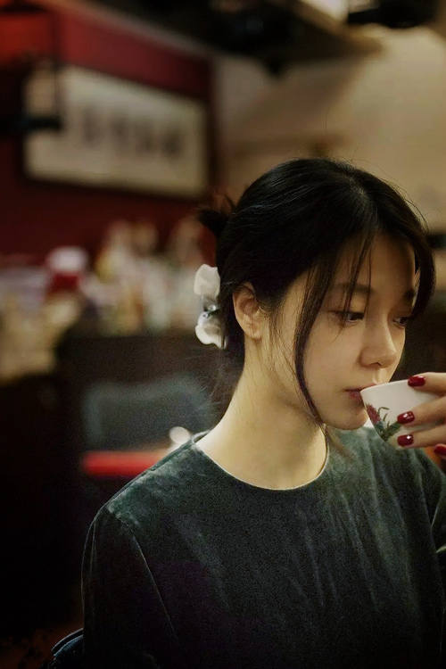 切尔西俱乐部教练组现身训练场，调整战术，切尔西俱乐部教练组现身训练场,调整战术模式
